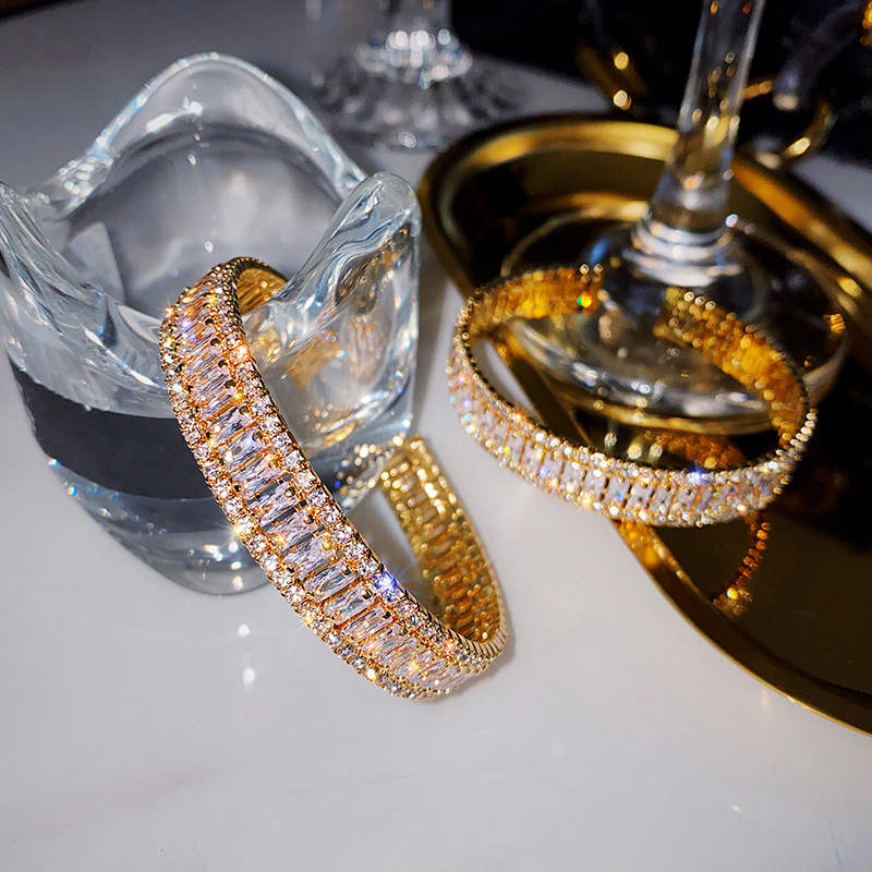 Licelips Advanced And Flash Drill Zircon Collision Spark Bracelet Design