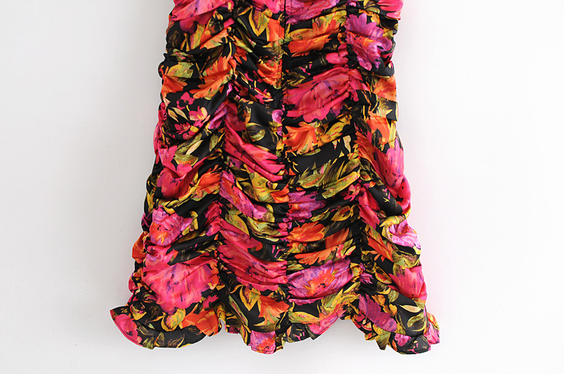 V-neck Slim Pleated Bag Hip Sling Dress