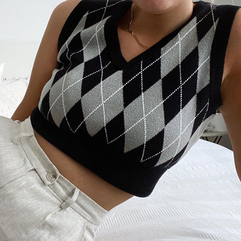 Title 3, Argyle Plaid Knitted Tank Top V Neck Women Swea...