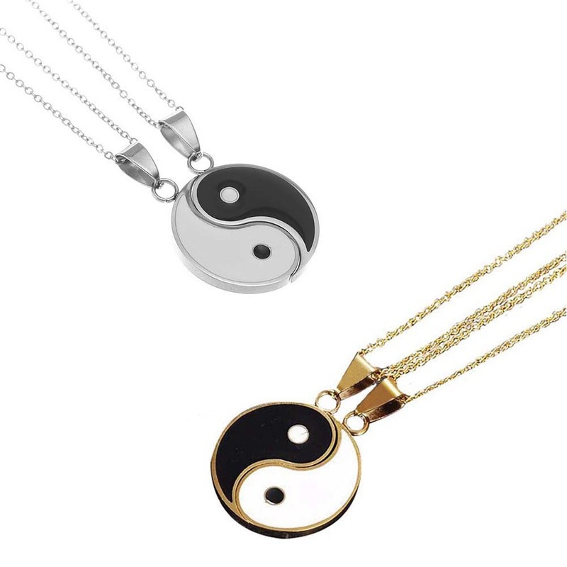 Title 3, Bagua Yin Yang hanger paar ketting