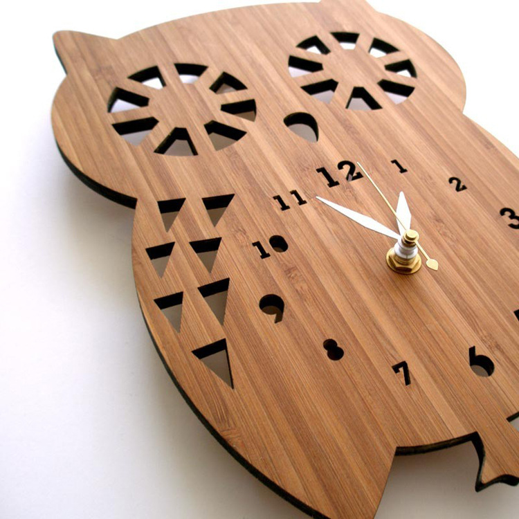 horloge murale en bois Horloge Murale Bambou Chouette OWL40