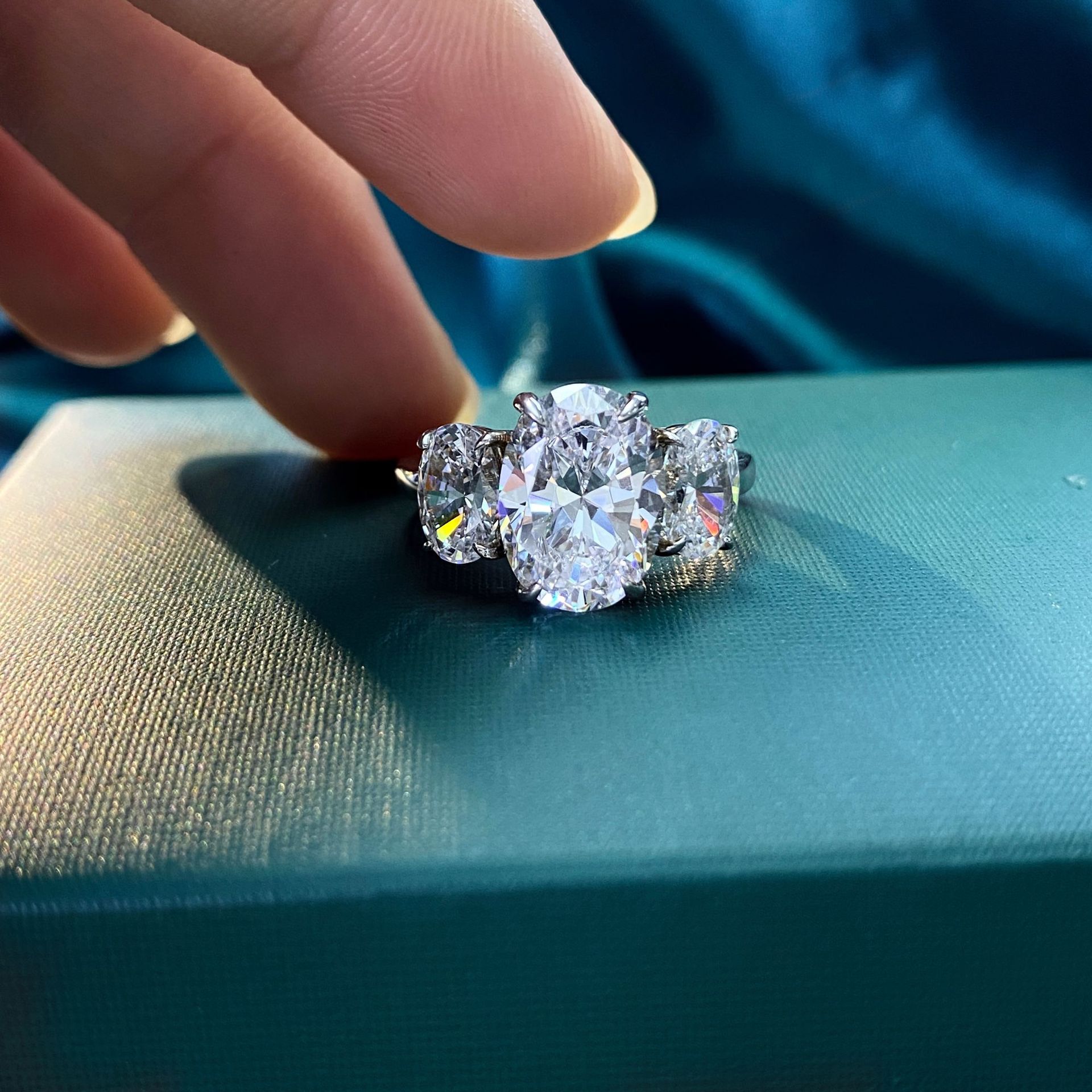 High Carbon Diamond Ring 18k White Gold Four Prong Diamond Ring