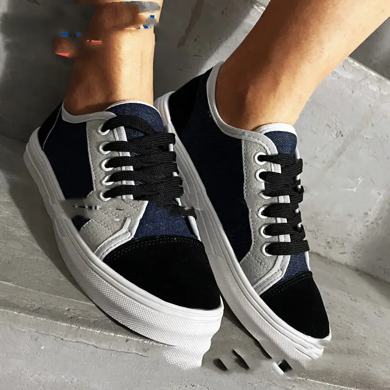 Sneakers Women's Lace-up Plus Size Couple Flat Shoes