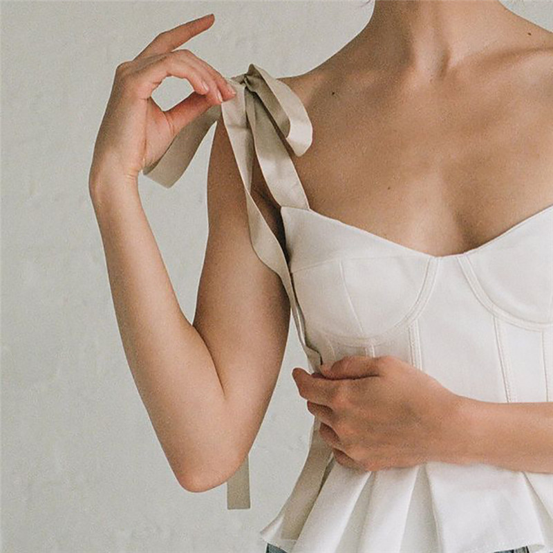 Sling-shaped Ruffled V-neck Slim-fit White Vest