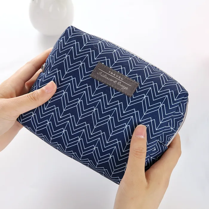 Travel Cosmetic Bag - detail photo 5