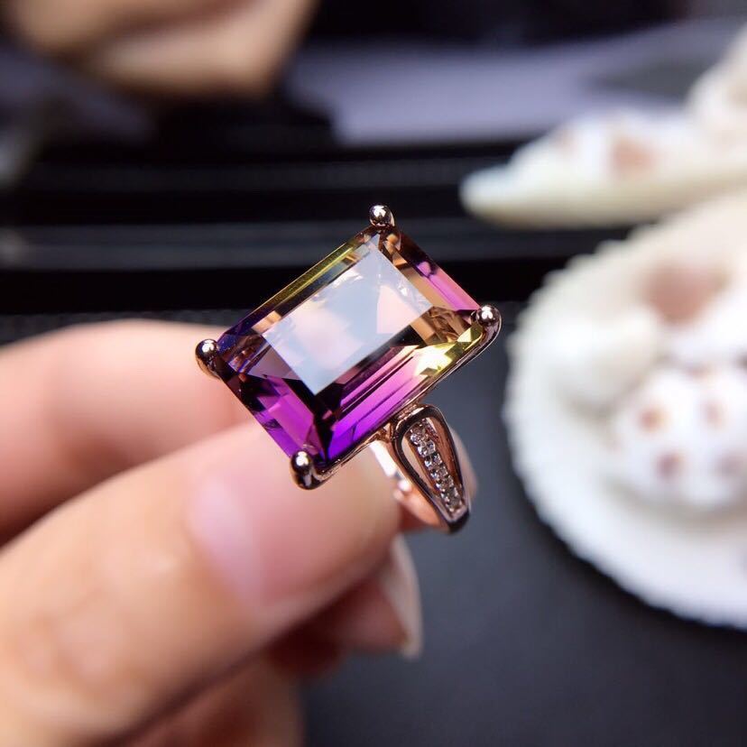 Classic Amethyst Ring Gradient Color