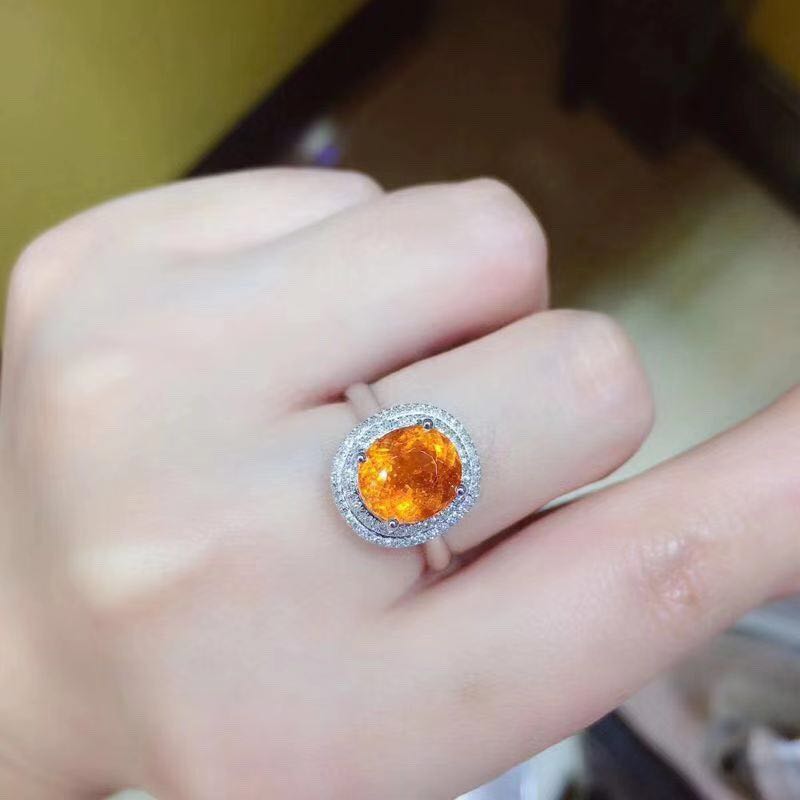 Garnet Ring Is Of Good Quality, Full Of Fire, No Cracks, 925 Silver Fine Inlaid