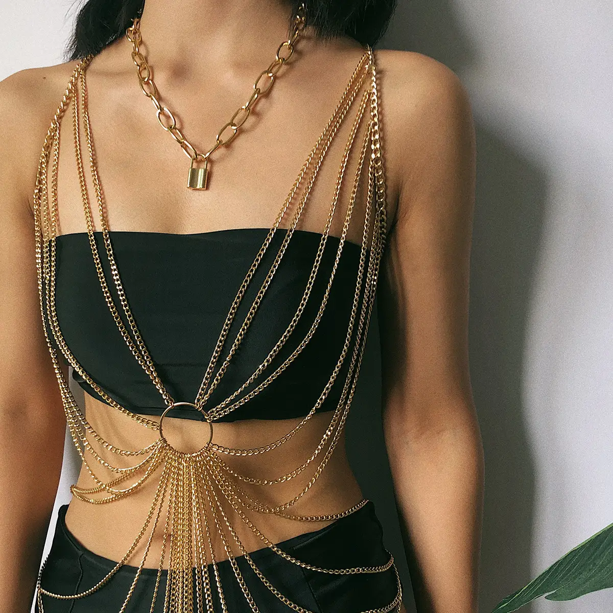 Retro Sexy Chain Geometric Clothing Exaggerated Personality