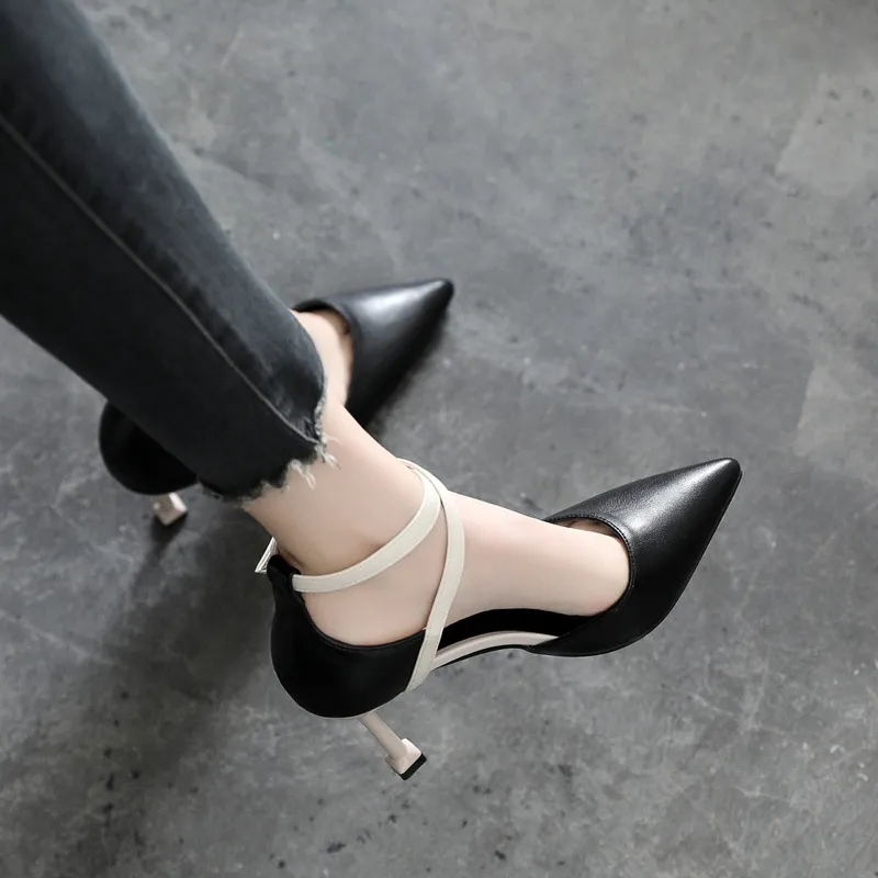 Spring And Autumn New Pointed Toe Stiletto High Heels Small Size - Black