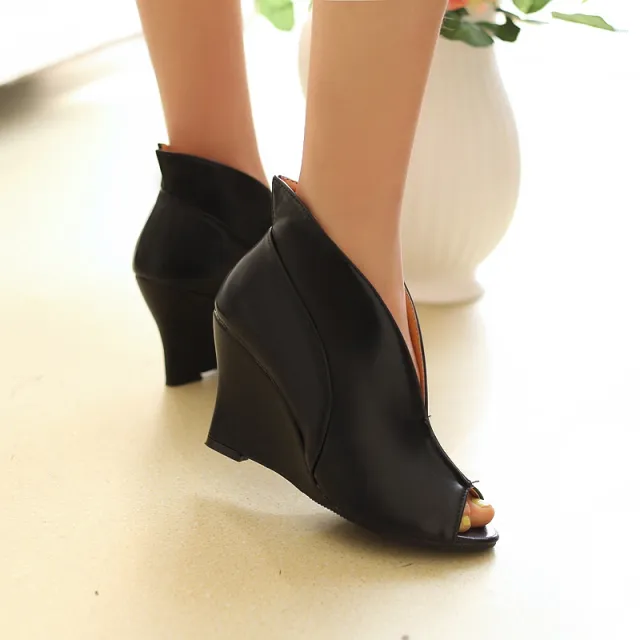 Style British Style Slope Retro Rome High Heel Shoes Simple Comfortable Heel Women Shoes Black - Shop at LoveMi