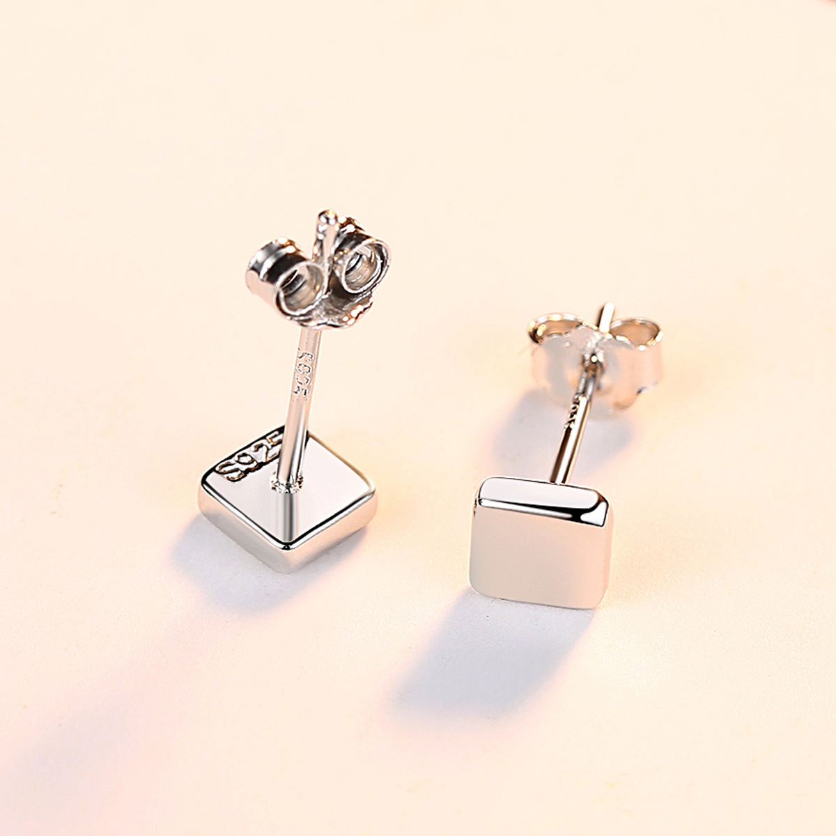 Geometric Earrings, Square, Simple And  White-collar Commuter Earrings