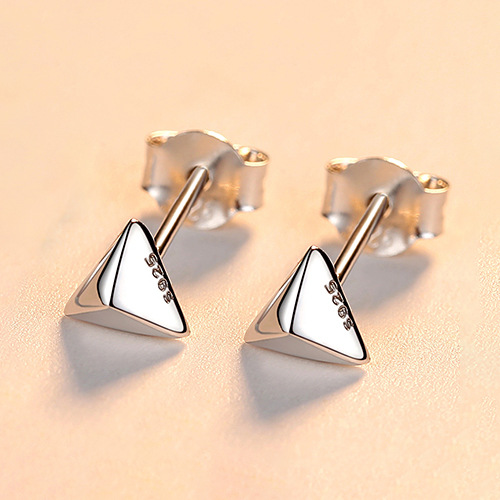 Korean Version Of Simple Geometric Smooth Triangle Earrings