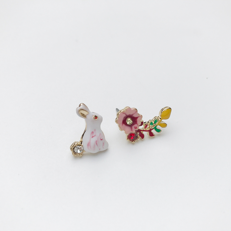 Literary French Enamel Dripping Glaze Alice Bunny Diamond Flower Stud Earrings