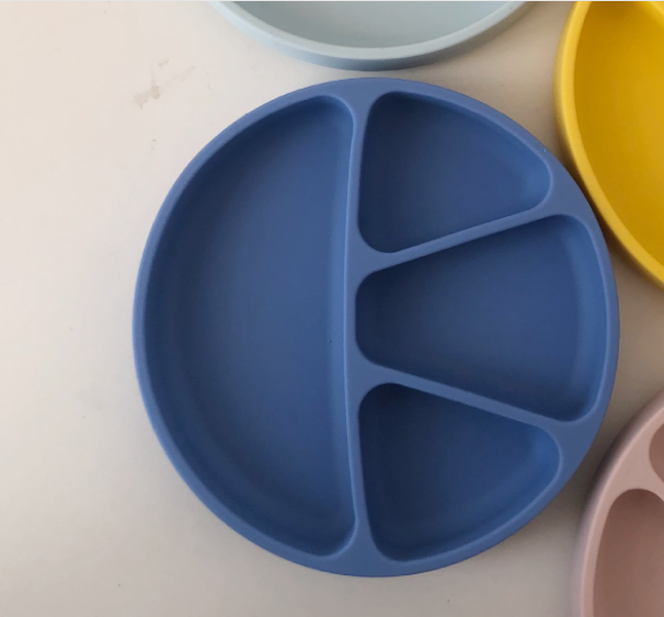 Silicone Dinner Plate Suction Cup Type Food Supplement Bowl With Lid