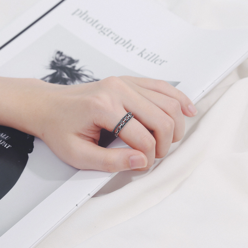 Creative Chain Twist Retro Index Finger Ring