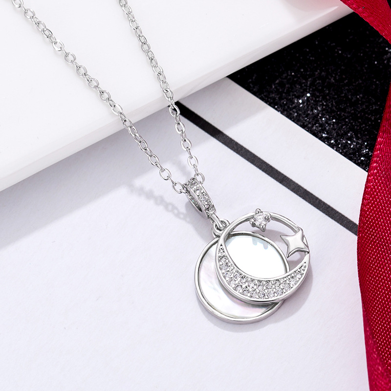 Super Flash Planet White Shell Clavicle Chain