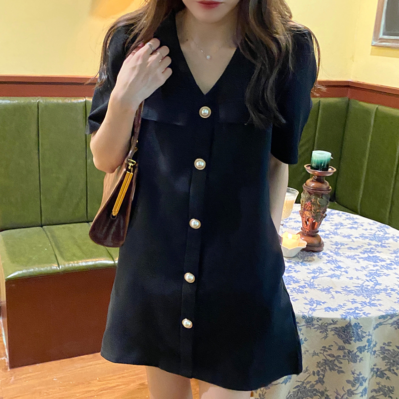 Loose A-Line Dress With Pearl Buttons