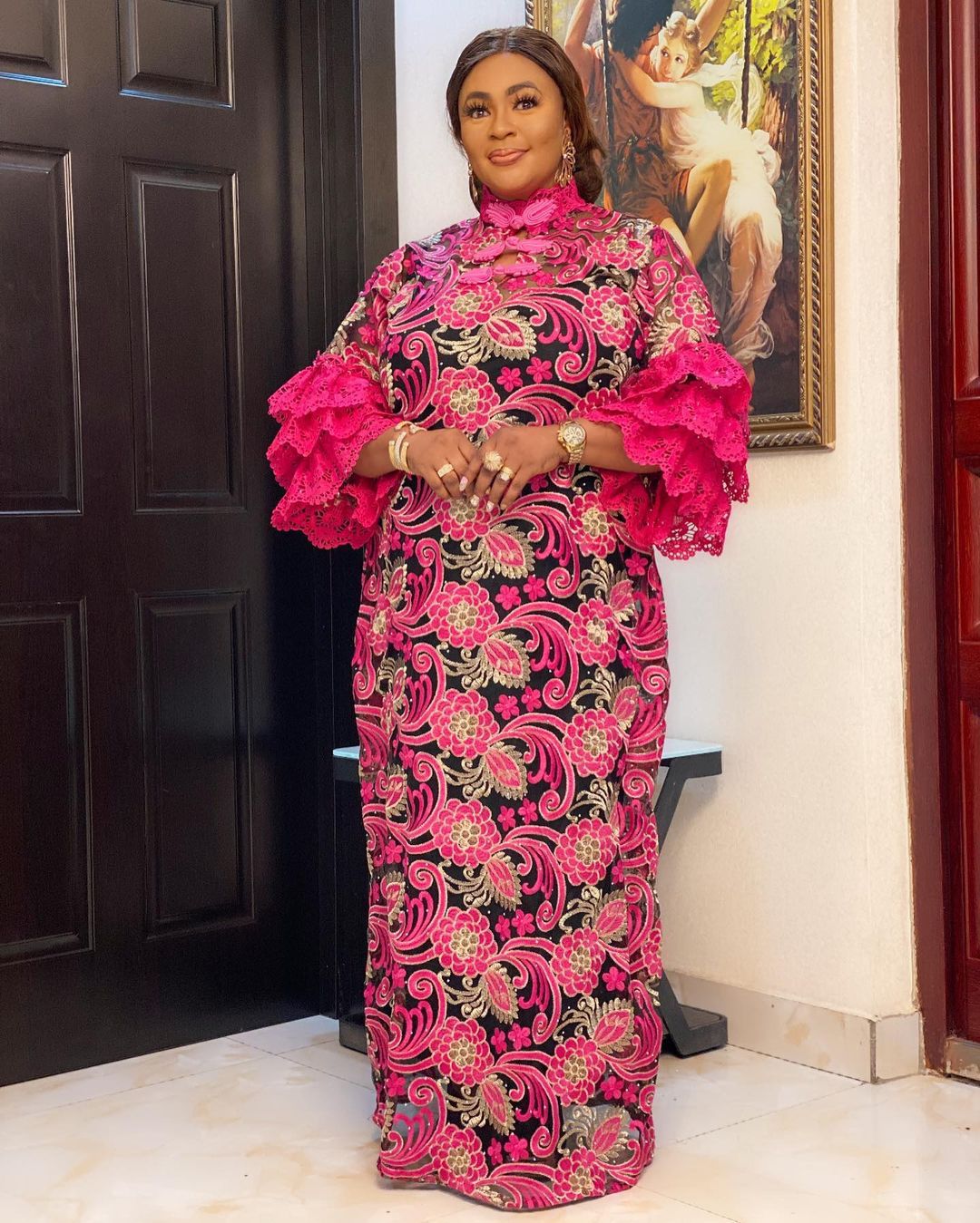 Temperament Commuter Embroidered Cake Sleeve Loose Long Dress