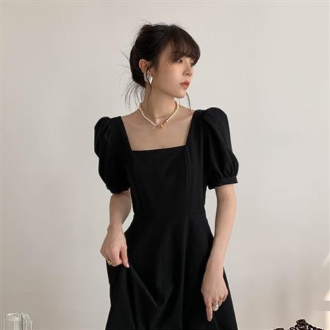 Retro Temperament Square Neck Puff Sleeve Waist Long Black Dress