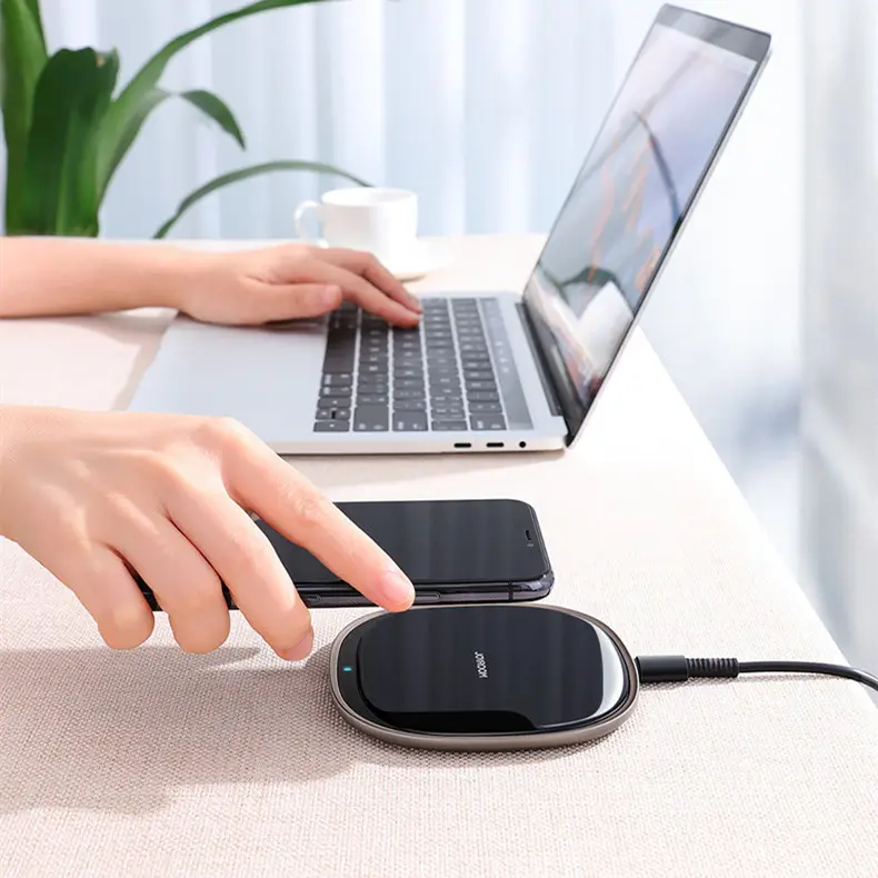 Smart Wireless Charger for Mobile Phone