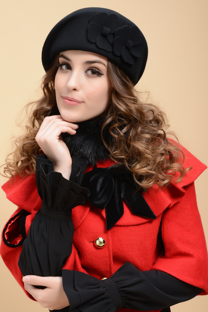 Cute Fashion Double Flower Autumn And Winter Woolen Beret
