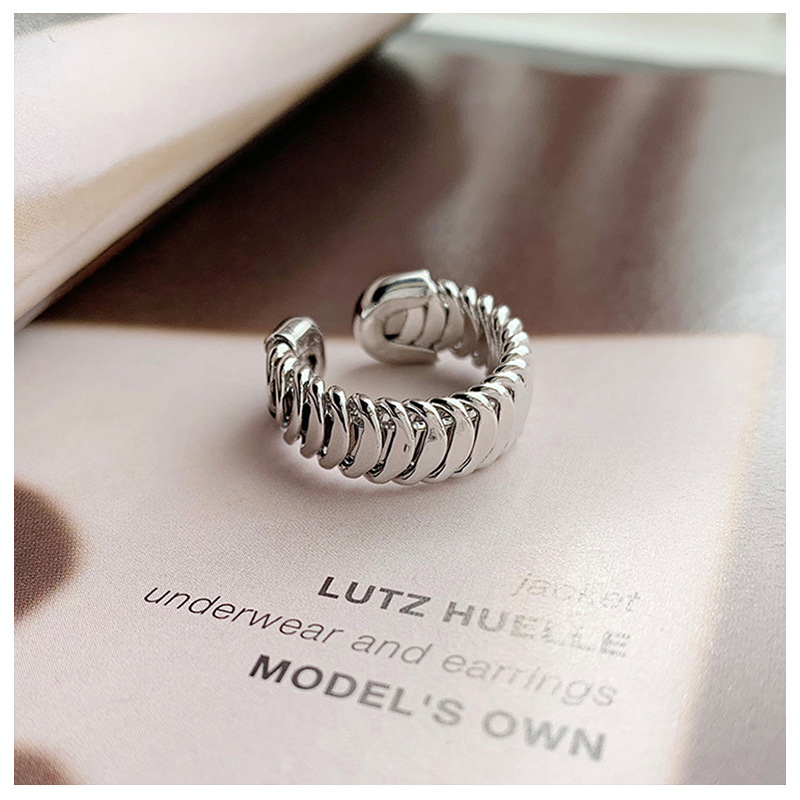 Retro Simple And Versatile  Ring