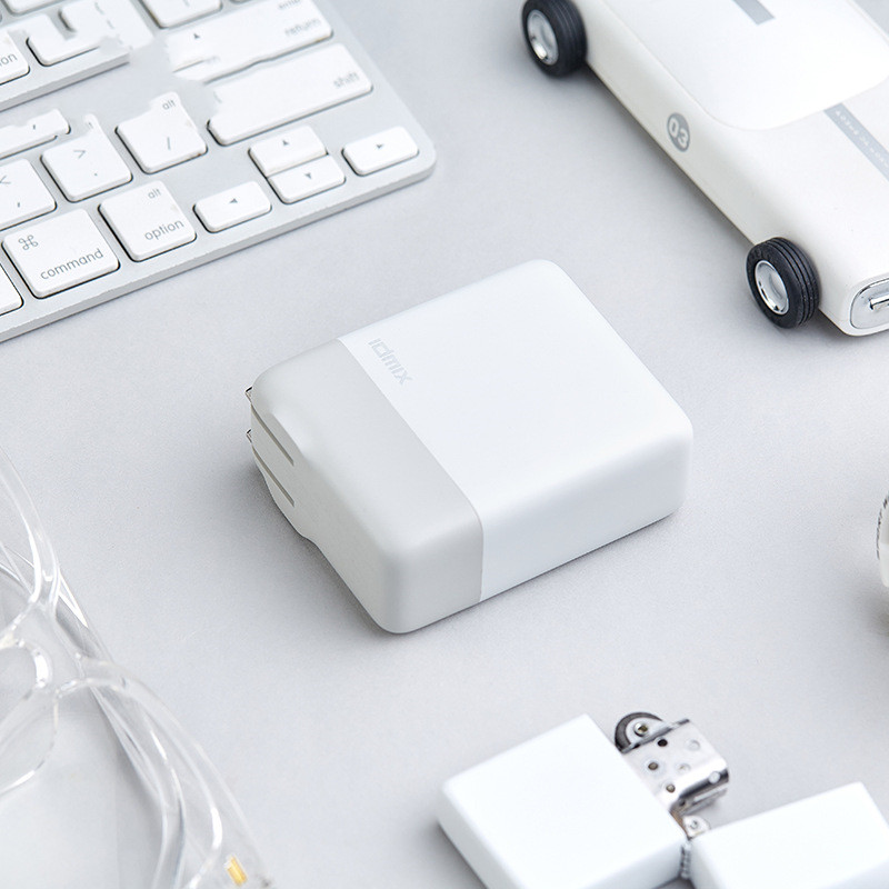 Charger USB-A C Four-port Output Suitable For Mobile Phones And Computers - Image 3