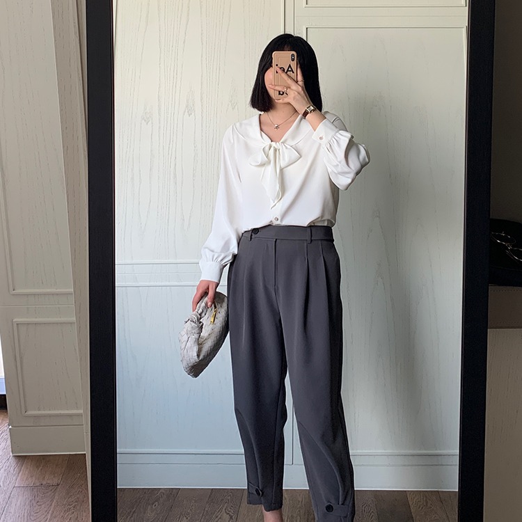 High-waisted, Loose-fitting, Casual Cropped Trousers
