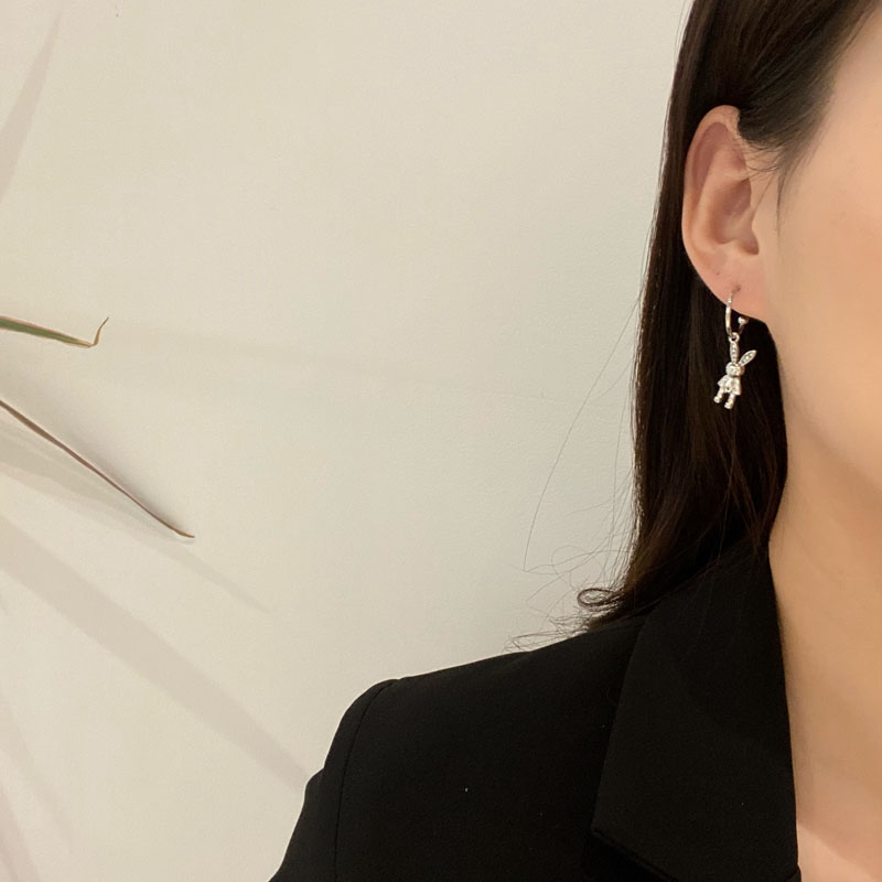 Creative Cute Asymmetrical Bunny Earrings
