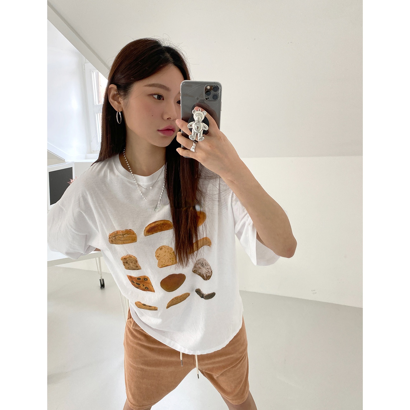 Title 5, Baked Bread Toast Realistic Printing Round Neck...