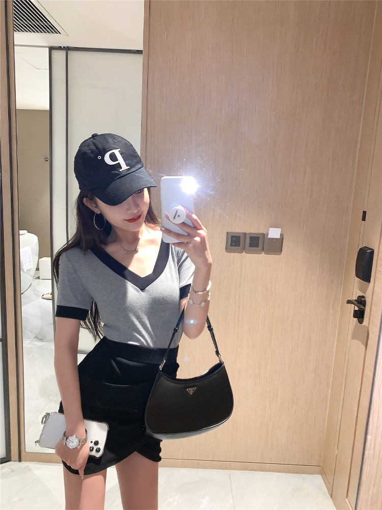 Net Red Irregular Knitted Skirt Temperament Skirt