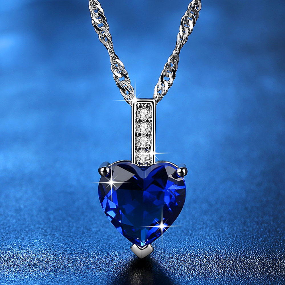 True Love Fashion Heart-shaped Gemstone Necklace Women