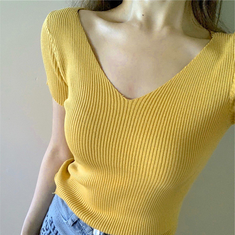 Title 2, Slim Slimming V-Neck Short-Sleeved Sweater Wome...