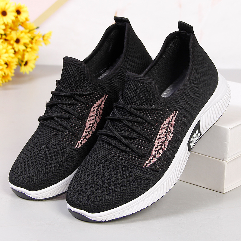 Breathable Fly-knit Shoes For Mothers With Soft Sole — view 3