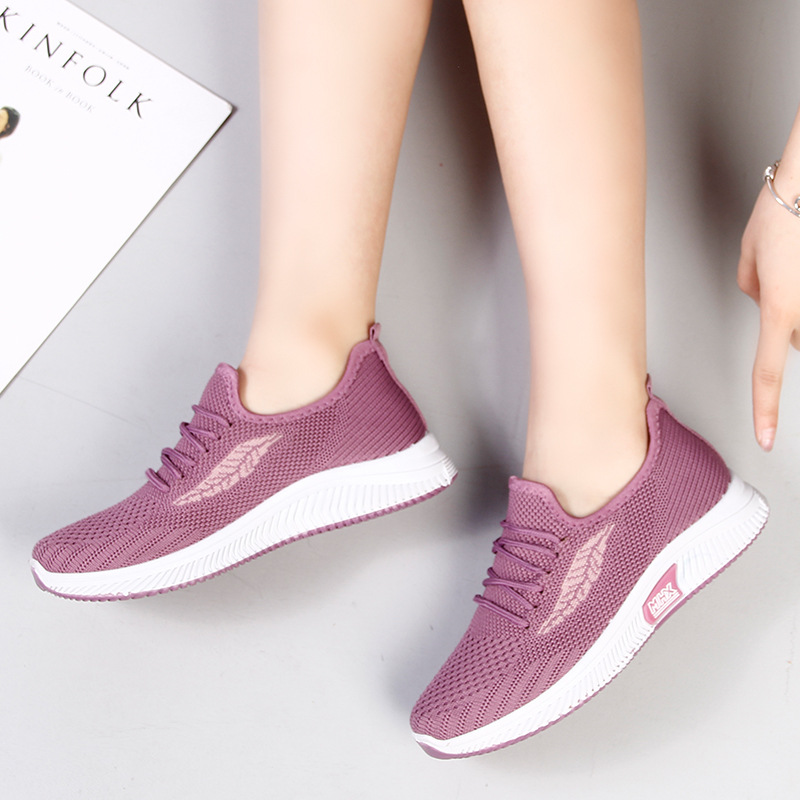 Breathable Fly-knit Shoes For Mothers With Soft Sole — view 5