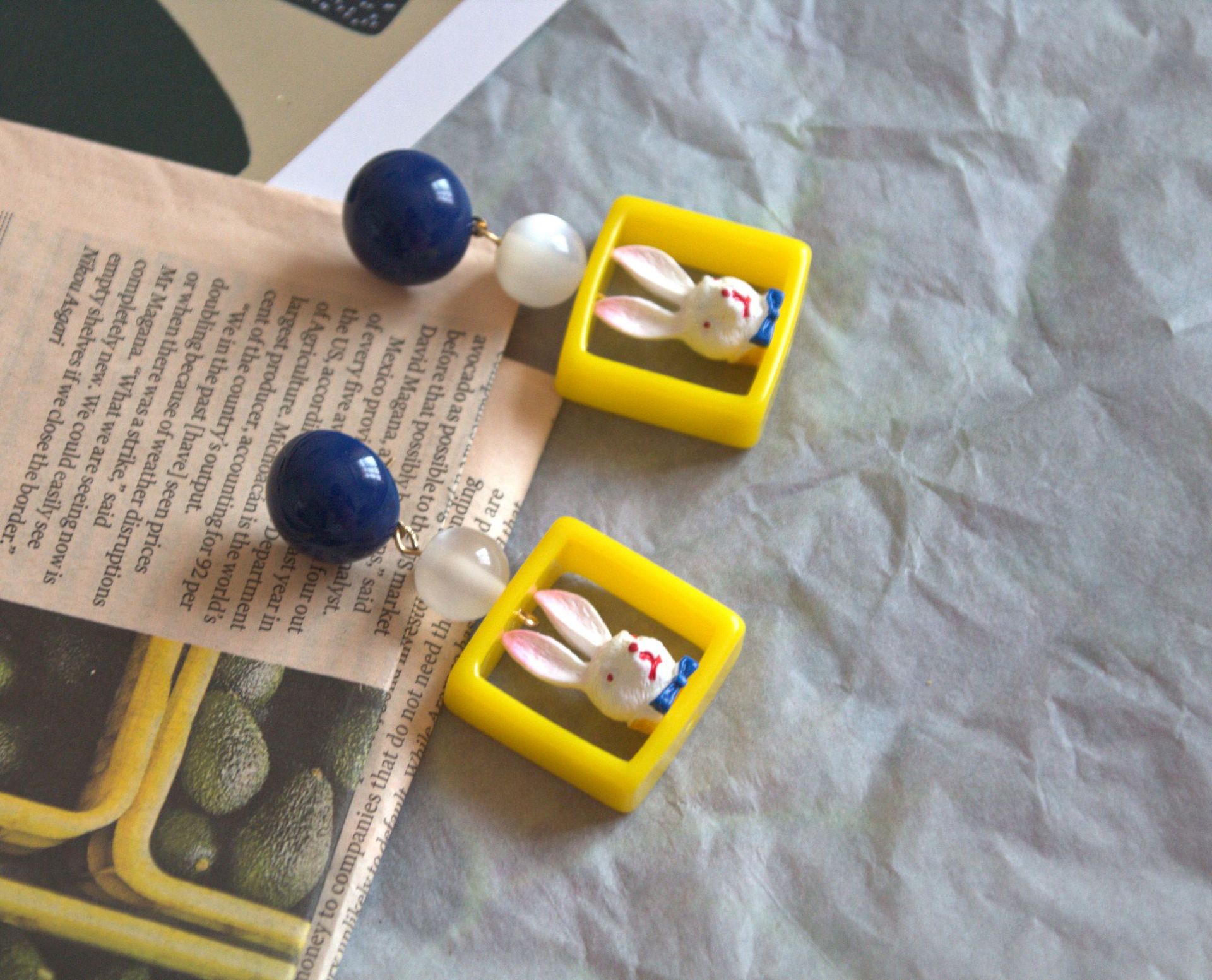 Contrasting Color Exaggerated Bunny Fashion Earrings