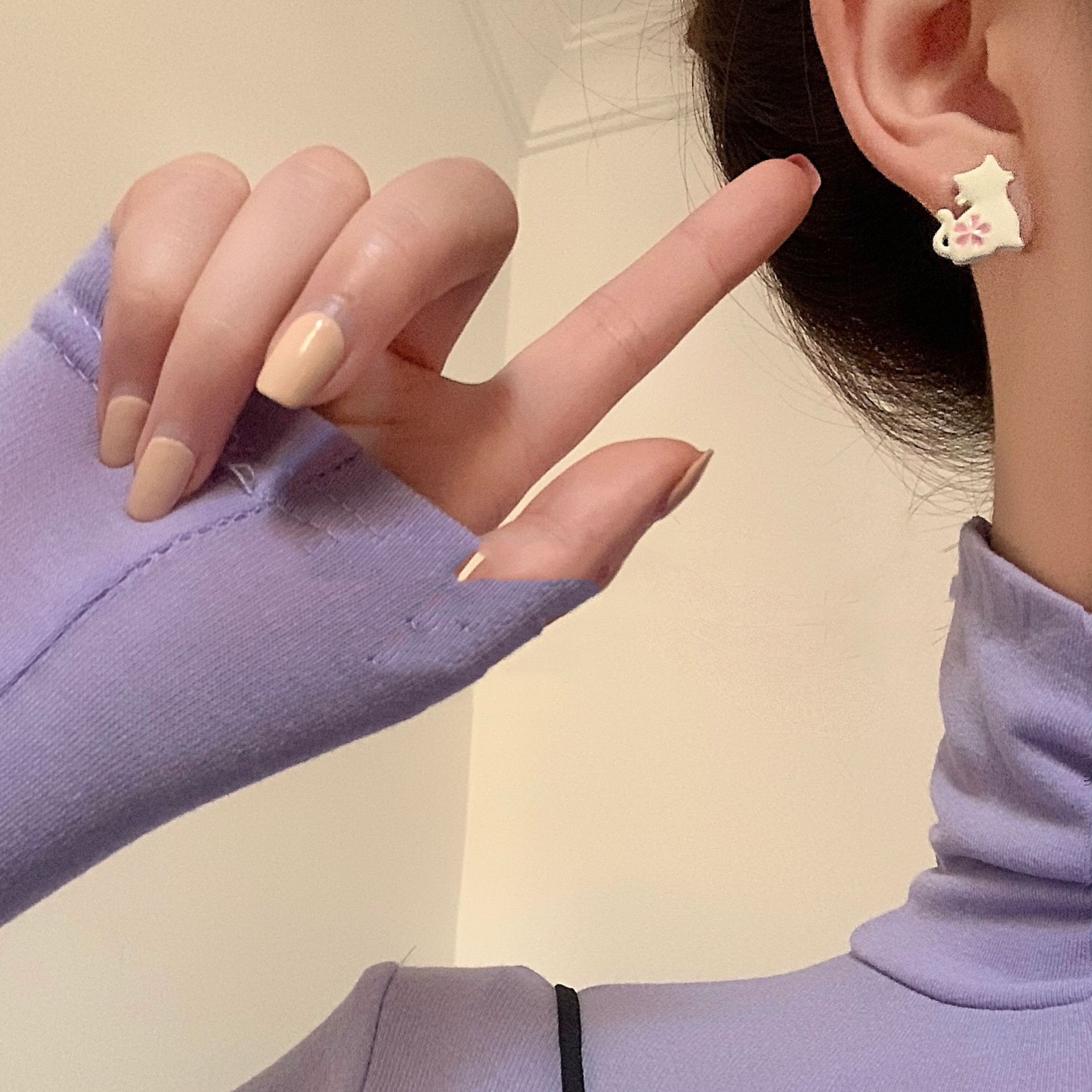 Cute Small Cat Earrings Silver Needle Flower Asymmetric Earrings Women