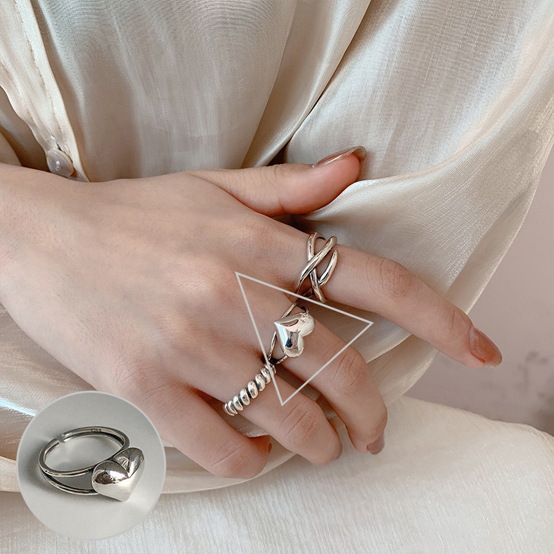 Fashion Retro Love Heart Pendant Ring