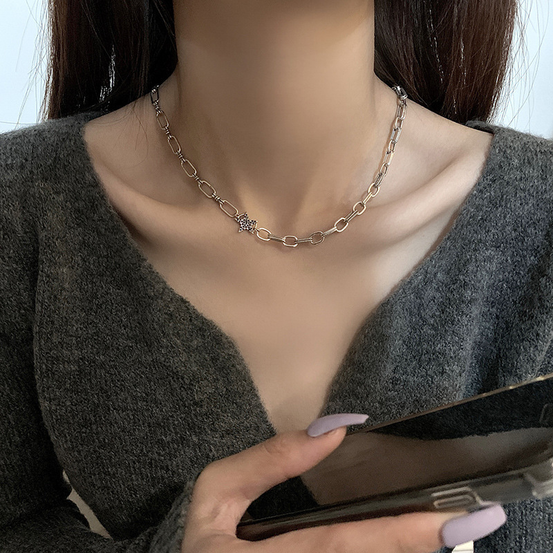 Fashion Simple Asymmetrical Five-pointed Star Necklace