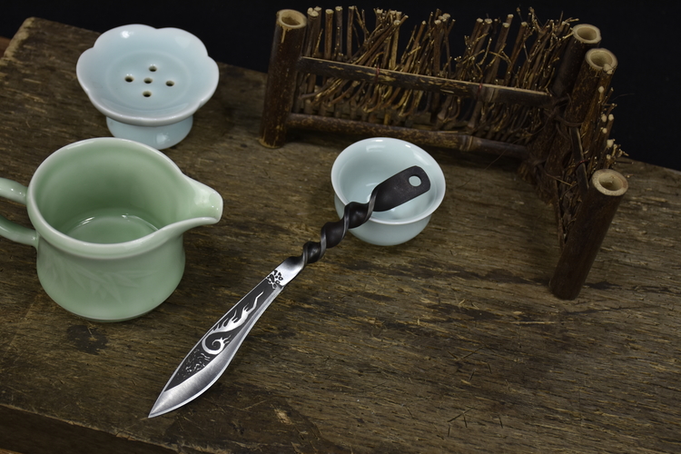 Fire Dragon Tea Knife Tea Needle