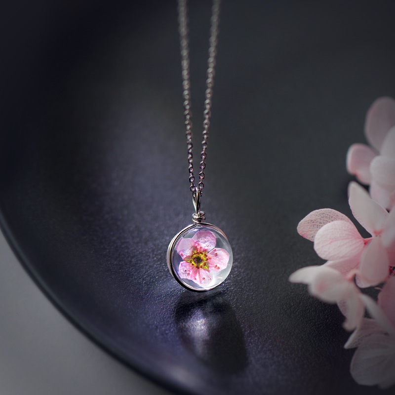 S925 Silver Flower Necklace Female Round Necklace Temperament Peach Blossom Short Clavicle Chain