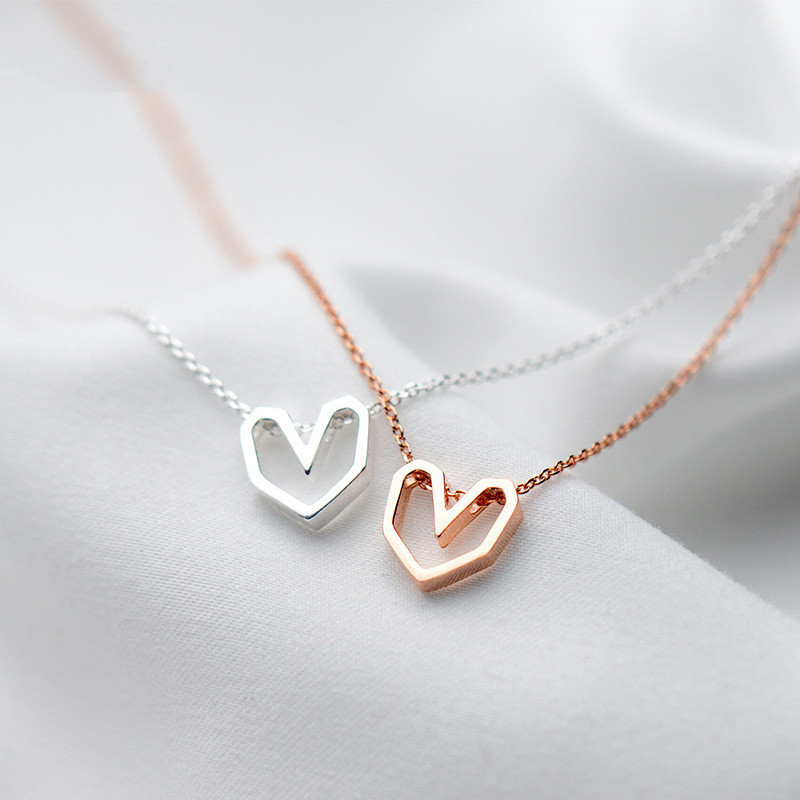 Rose Gold Sweet Student Short Clavicle Chain