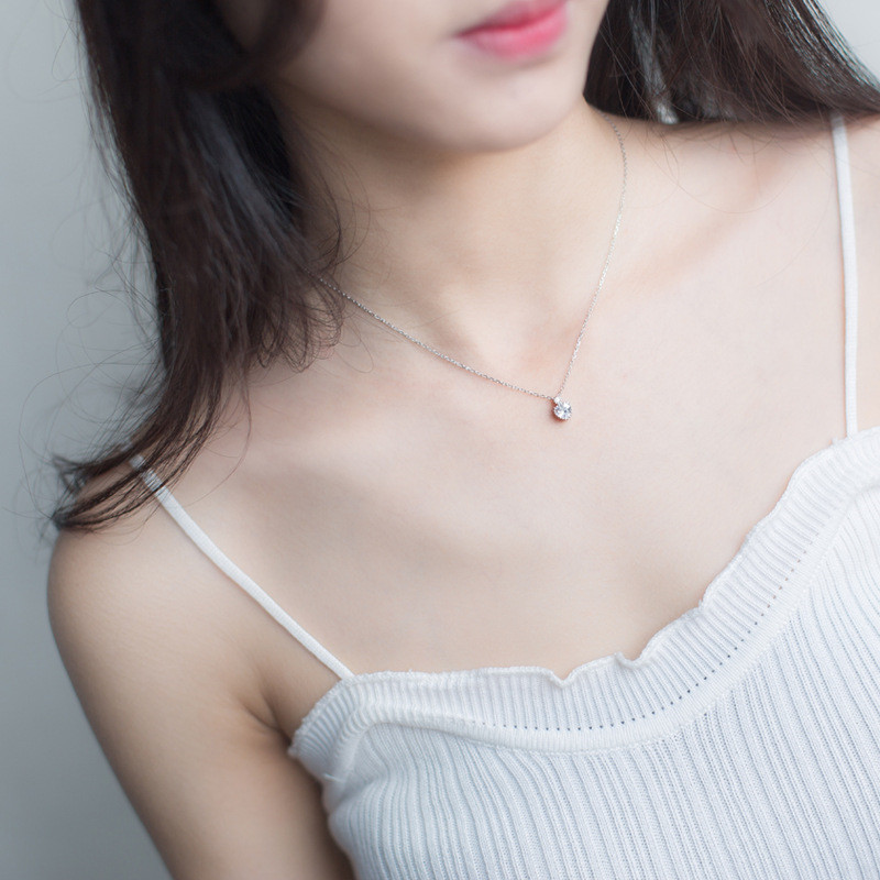 S925 Silver Necklace Women's Fashion Sweet Single Diamond Love Pendant