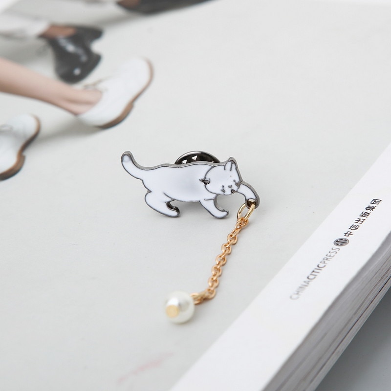 Title 10, Cartoon anime fashion personality kitten pearl ...