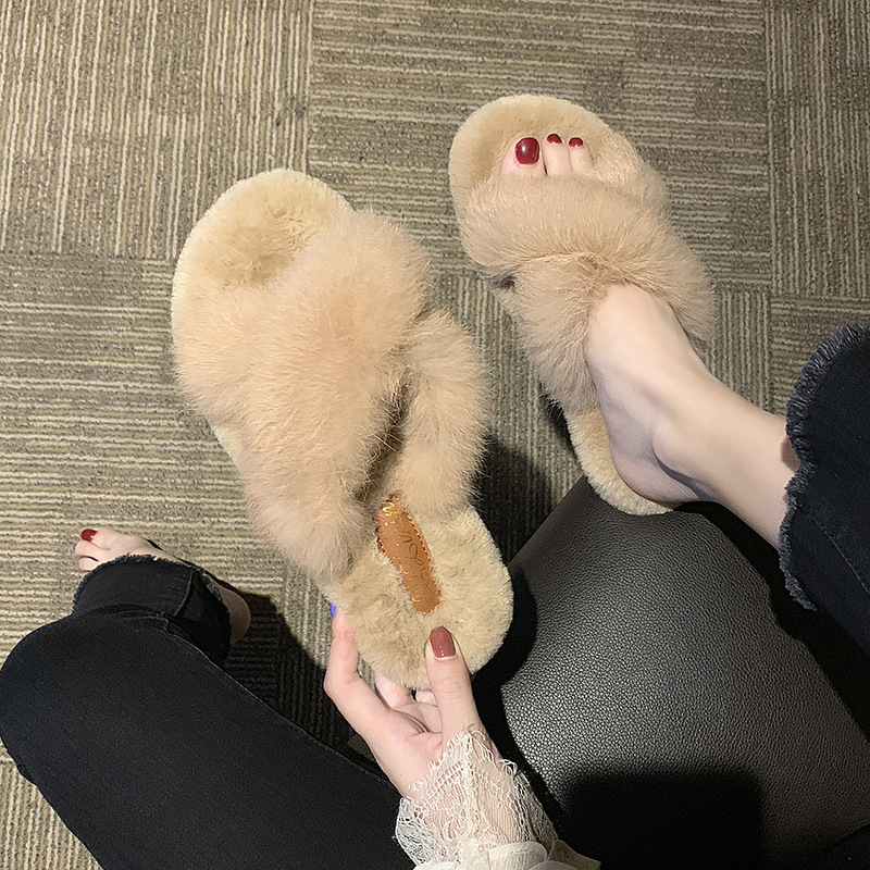 Title 1, Cross fur slippers