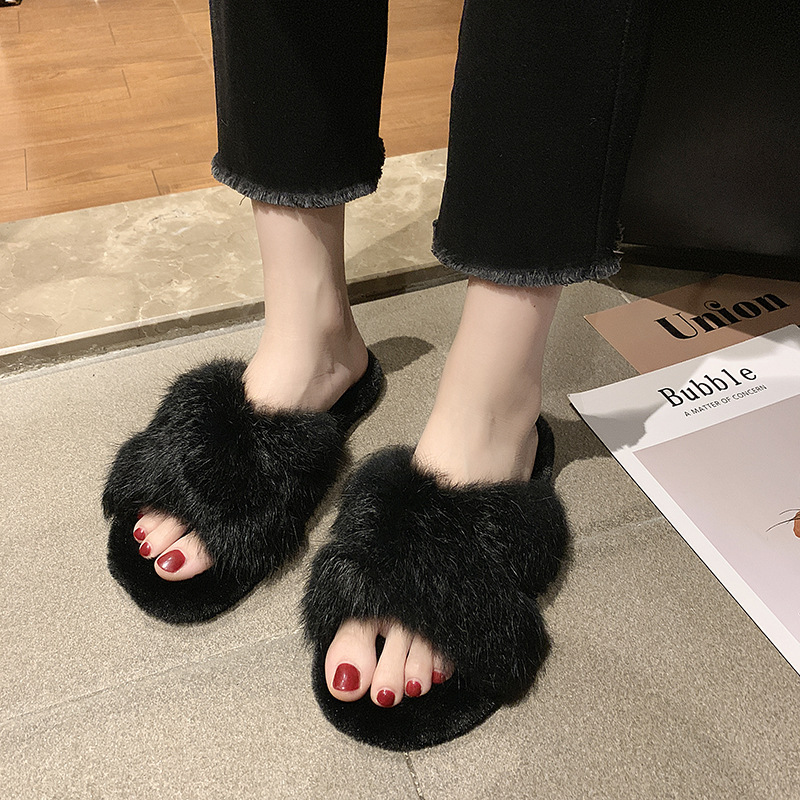 Title 4, Cross fur slippers