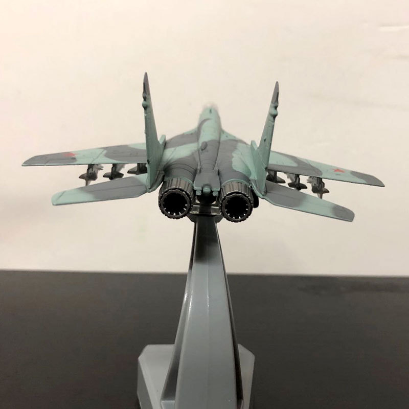 Title 8, MAQUETTE AVION MIG29 - Construisez votre chasse...