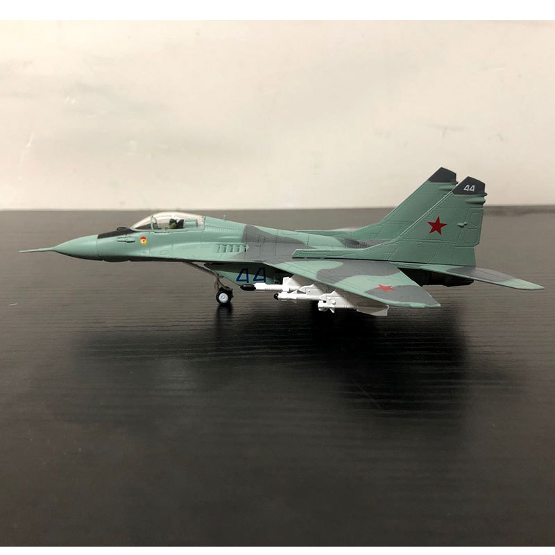 Title 16, MAQUETTE AVION MIG29 - Construisez votre chasse...