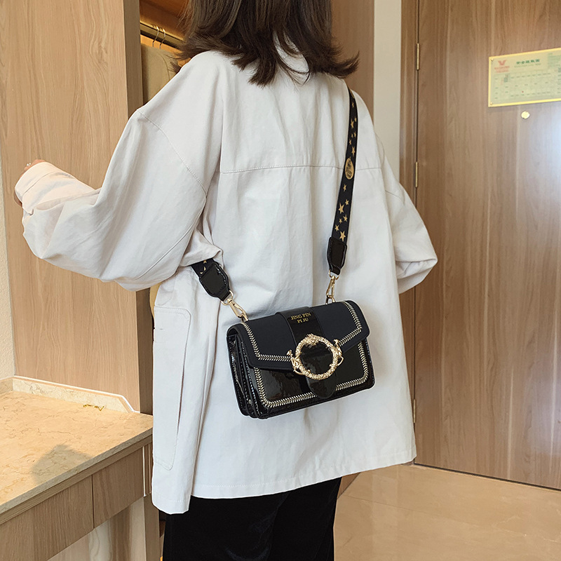 Title 4, Retro small square Bag Fashion Shoulder Bag