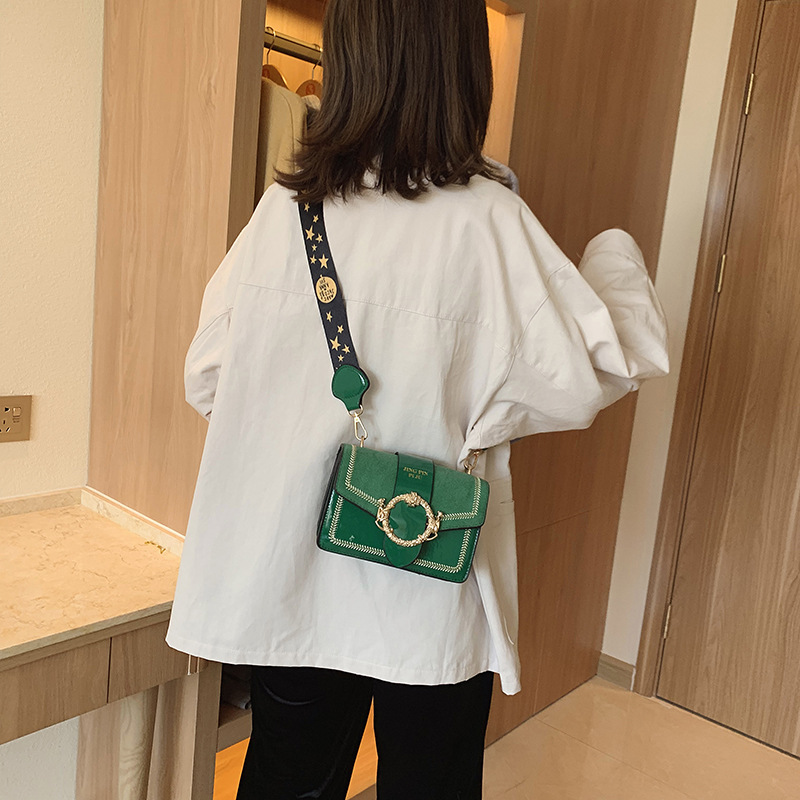 Title 9, Retro small square Bag Fashion Shoulder Bag